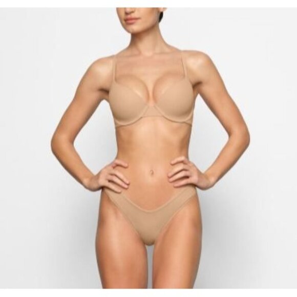 NWT SKIMS FITS EVERYBODY T-SHIRT BRA OCHRE SZ 36D - Picture 1 of 1